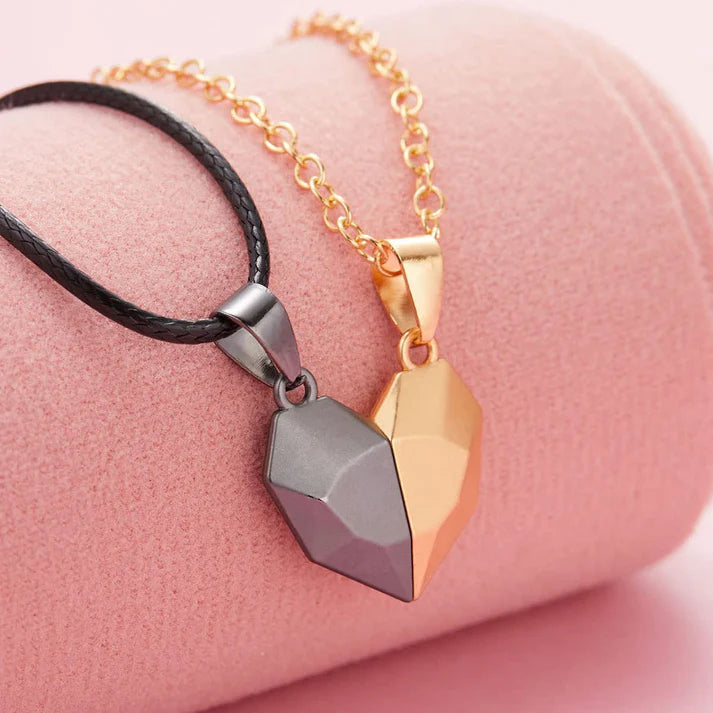 Collar Imantado para Pareja - Dos corazones